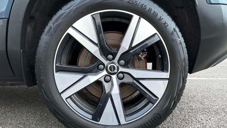 Volvo Xc40 300kW Recharge Twin 78kWh 5dr AWD Auto Electric Estate